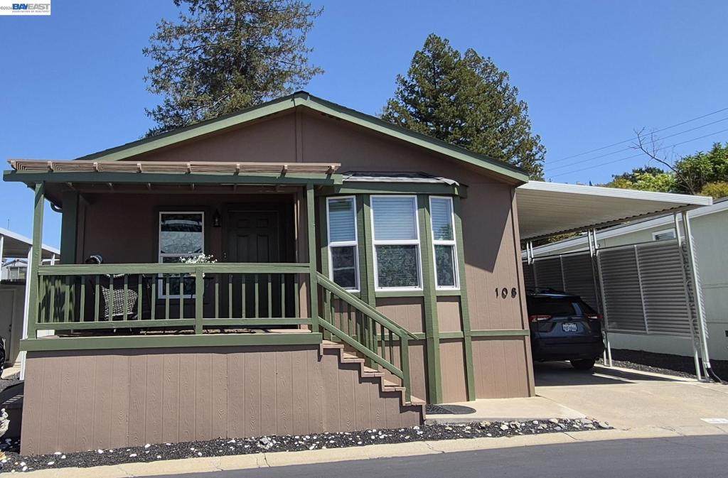 3263 Vineyard Ave. #108 - Photo 1