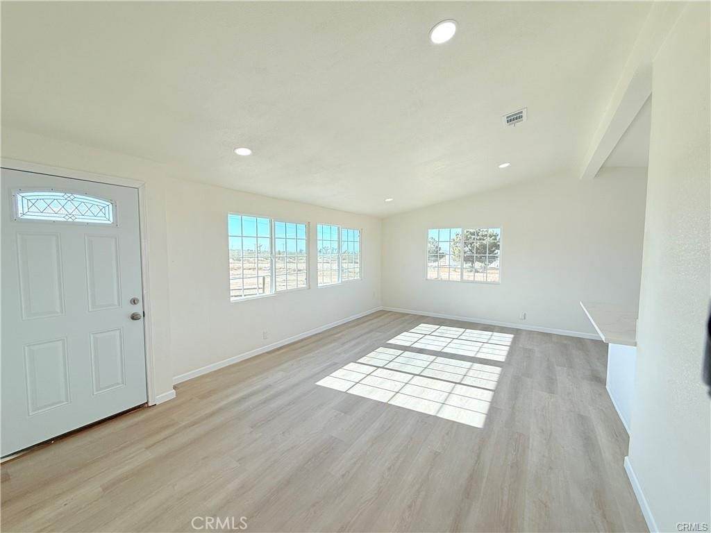 https://bt-photos.global.ssl.fastly.net/socal/orig_boomver_1_460446266-2.jpg
