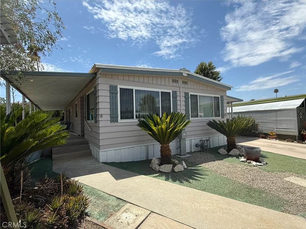 https://bt-photos.global.ssl.fastly.net/socal/orig_boomver_1_461041911-2.jpg