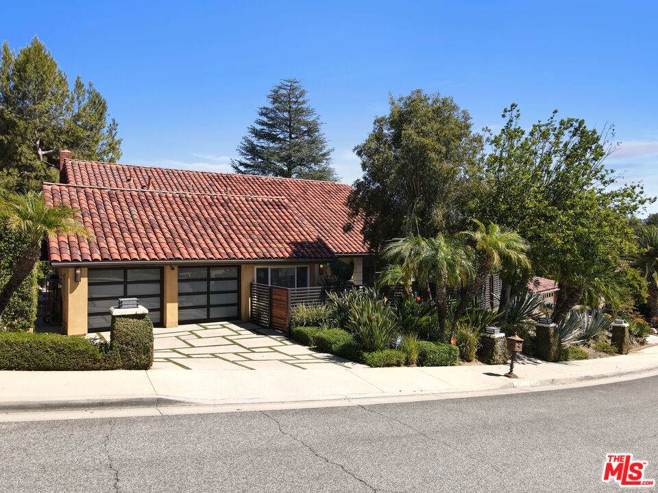 https://bt-photos.global.ssl.fastly.net/socal/orig_boomver_1_465199935-2.jpg