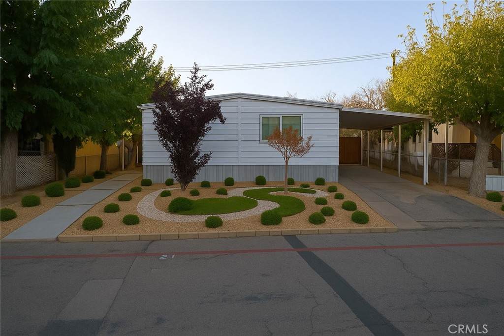 9426 Tamarisk - Photo 1