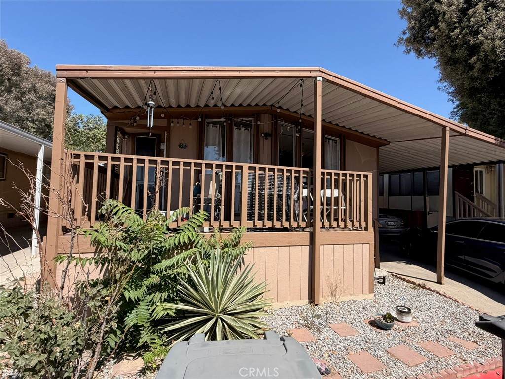350 San Jacinto Avenue - Photo 1