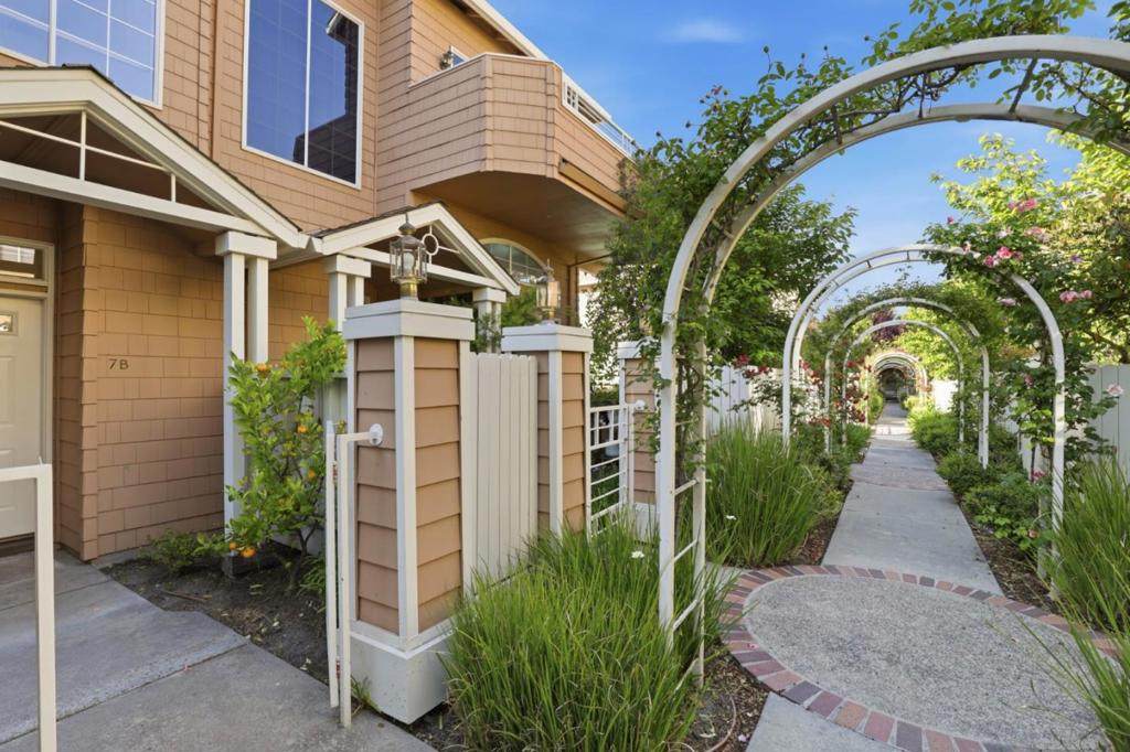 https://bt-photos.global.ssl.fastly.net/socal/orig_boomver_1_477461459-2.jpg