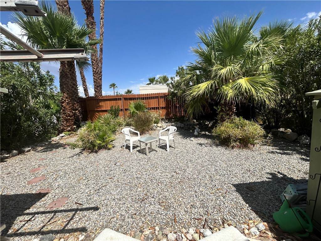 https://bt-photos.global.ssl.fastly.net/socal/orig_boomver_1_478260443-2.jpg