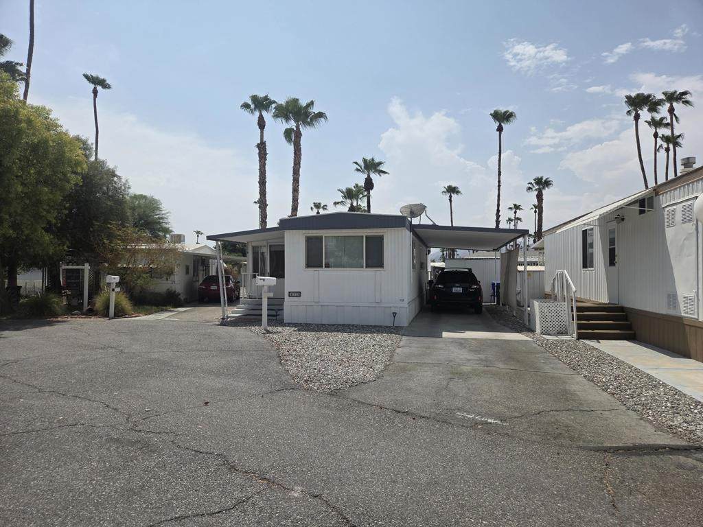 https://bt-photos.global.ssl.fastly.net/socal/orig_boomver_1_489109505-2.jpg