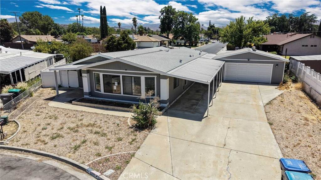 43715 Elliot Court - Photo 1