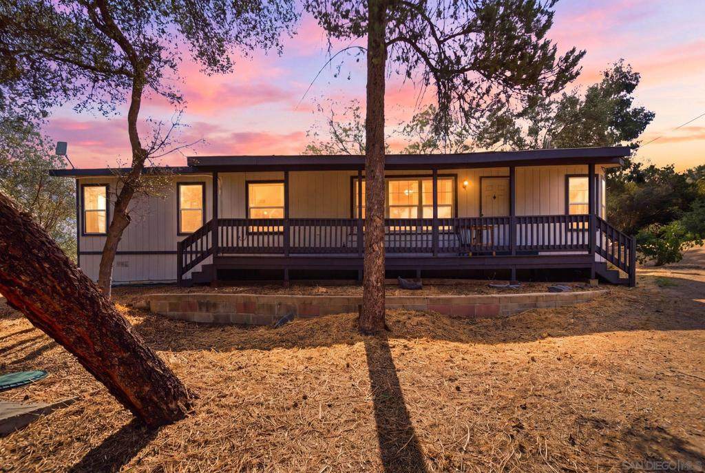 20855 Cinnamon Dr - Photo 1