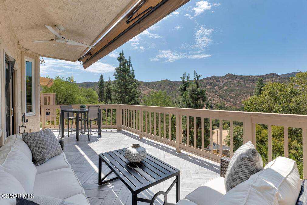 https://bt-photos.global.ssl.fastly.net/socal/orig_boomver_1_490793800-2.jpg