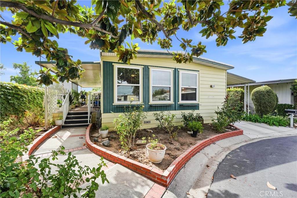 https://bt-photos.global.ssl.fastly.net/socal/orig_boomver_1_491303808-2.jpg