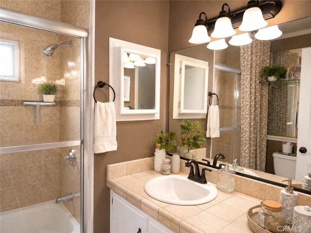 https://bt-photos.global.ssl.fastly.net/socal/orig_boomver_1_492153771-2.jpg