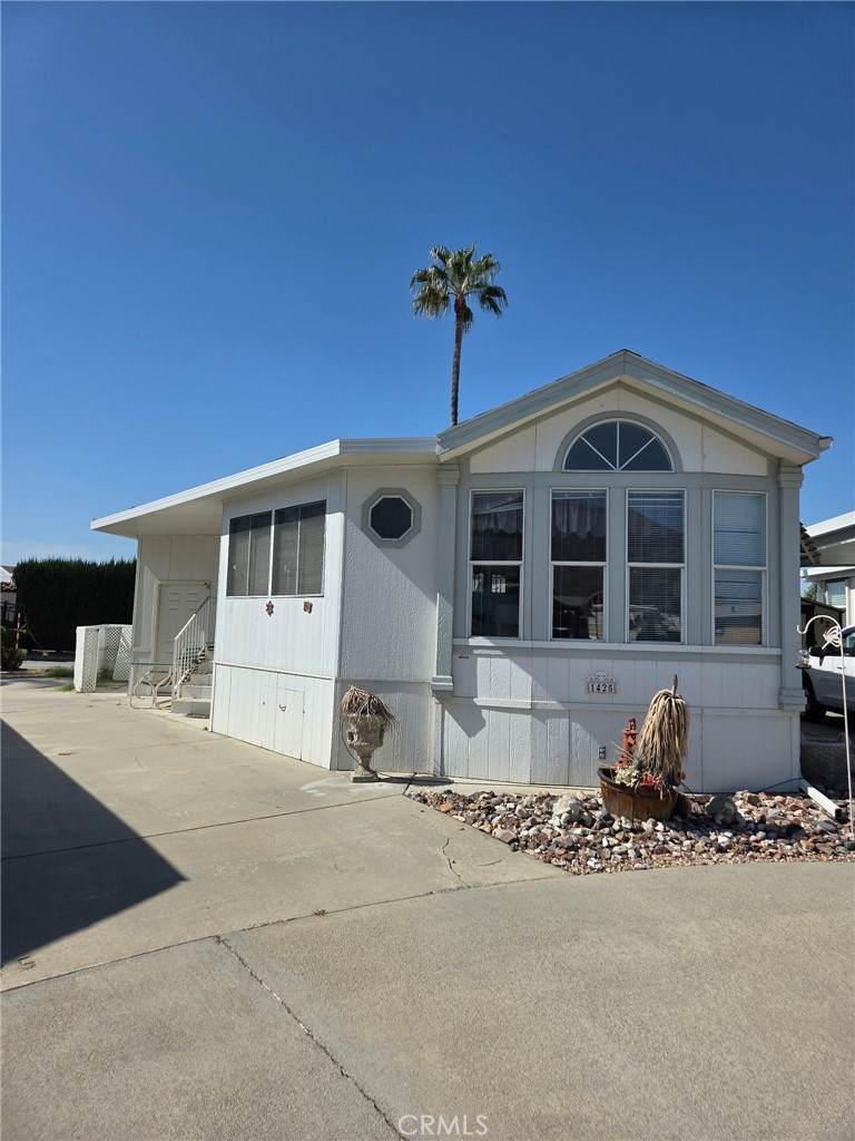 https://bt-photos.global.ssl.fastly.net/socal/orig_boomver_1_496702019-2.jpg
