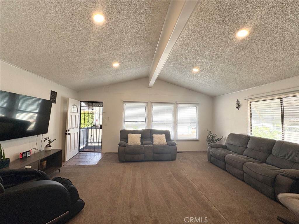 https://bt-photos.global.ssl.fastly.net/socal/orig_boomver_1_496752129-2.jpg