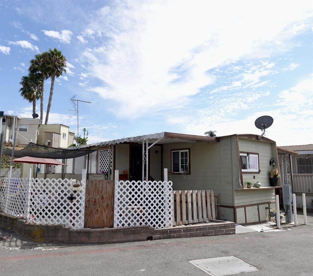 https://bt-photos.global.ssl.fastly.net/socal/orig_boomver_1_498215202-2.jpg