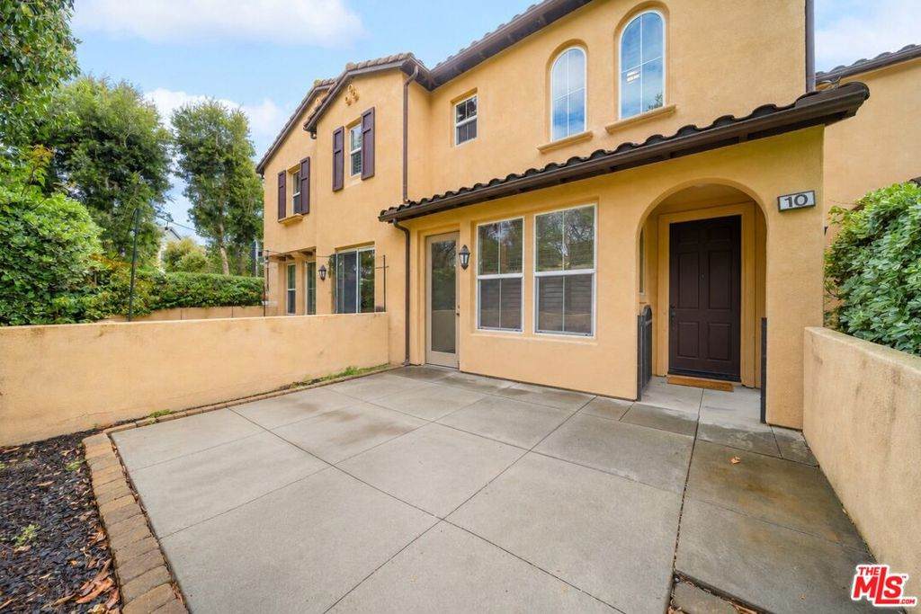 10 Aryshire Lane - Photo 1