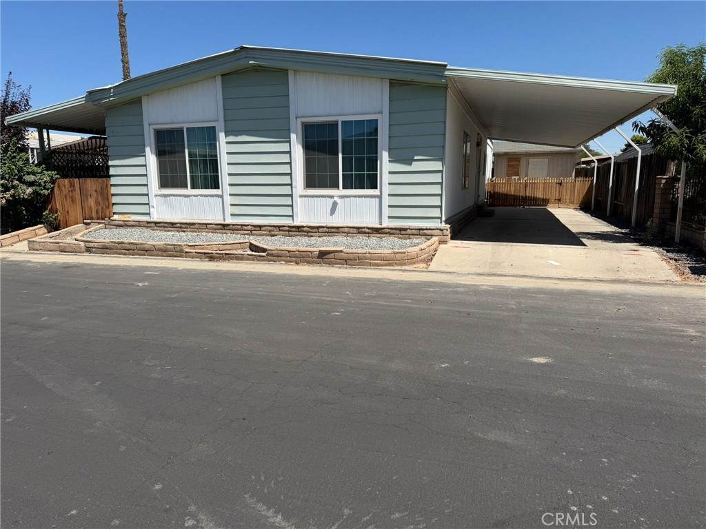 3535 Stine - Photo 1