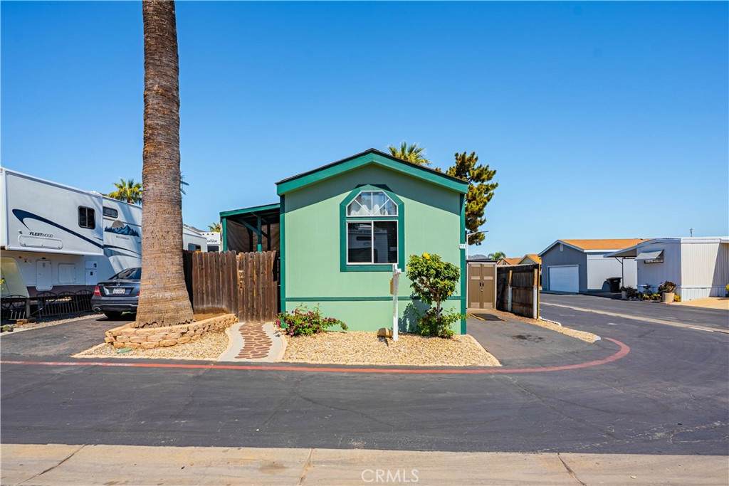 https://bt-photos.global.ssl.fastly.net/socal/orig_boomver_1_501795839-2.jpg
