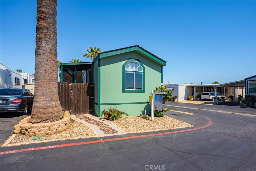 https://bt-photos.global.ssl.fastly.net/socal/orig_boomver_1_501795839-2.jpg