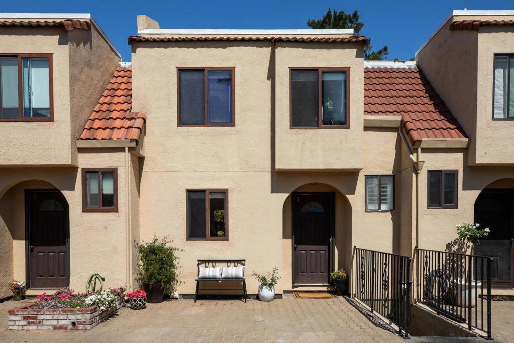 229 Bellevue Avenue - Photo 1