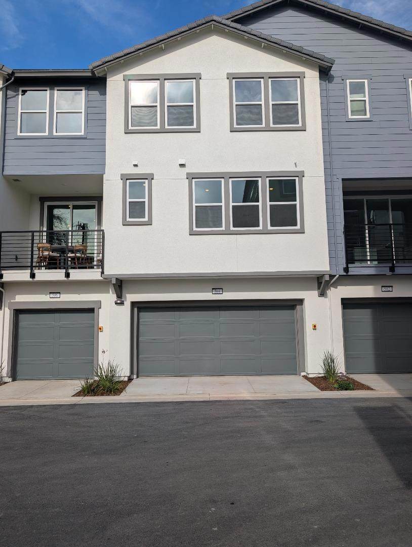 290 Dreamland Way - Photo 1