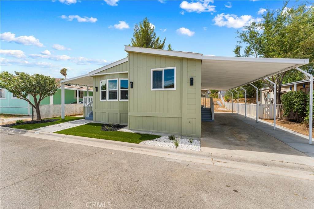 https://bt-photos.global.ssl.fastly.net/socal/orig_boomver_1_503013578-2.jpg