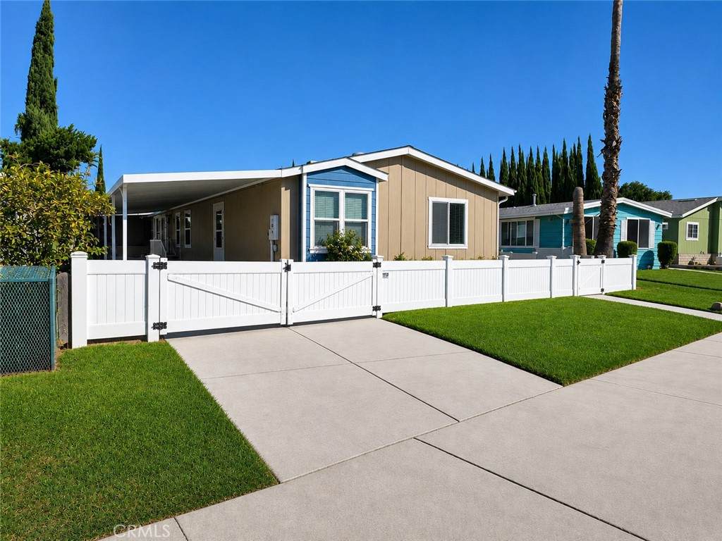 5800 Hamner Avenue - Photo 1