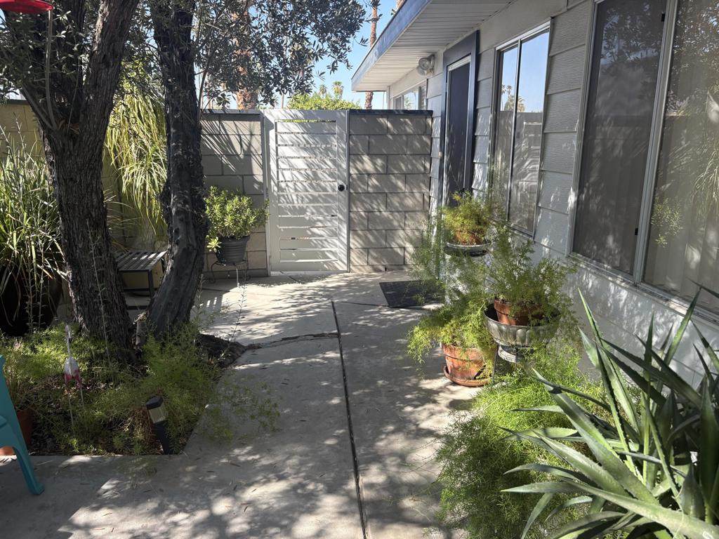 https://bt-photos.global.ssl.fastly.net/socal/orig_boomver_1_512868883-2.jpg