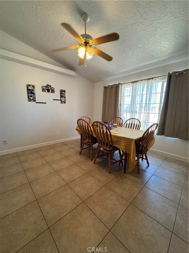 https://bt-photos.global.ssl.fastly.net/socal/orig_boomver_1_515590783-2.jpg