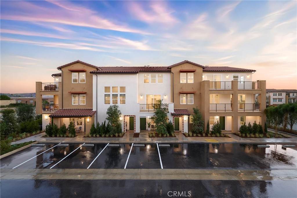 465 Paradiso Place - Photo 1