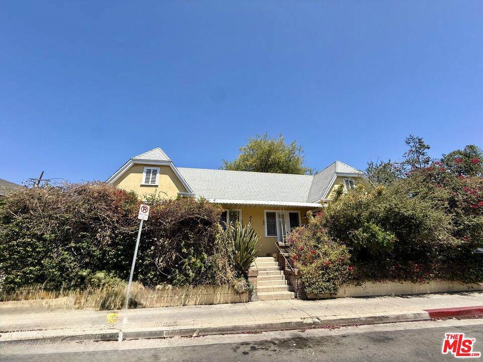 https://bt-photos.global.ssl.fastly.net/socal/orig_boomver_1_515697910-2.jpg