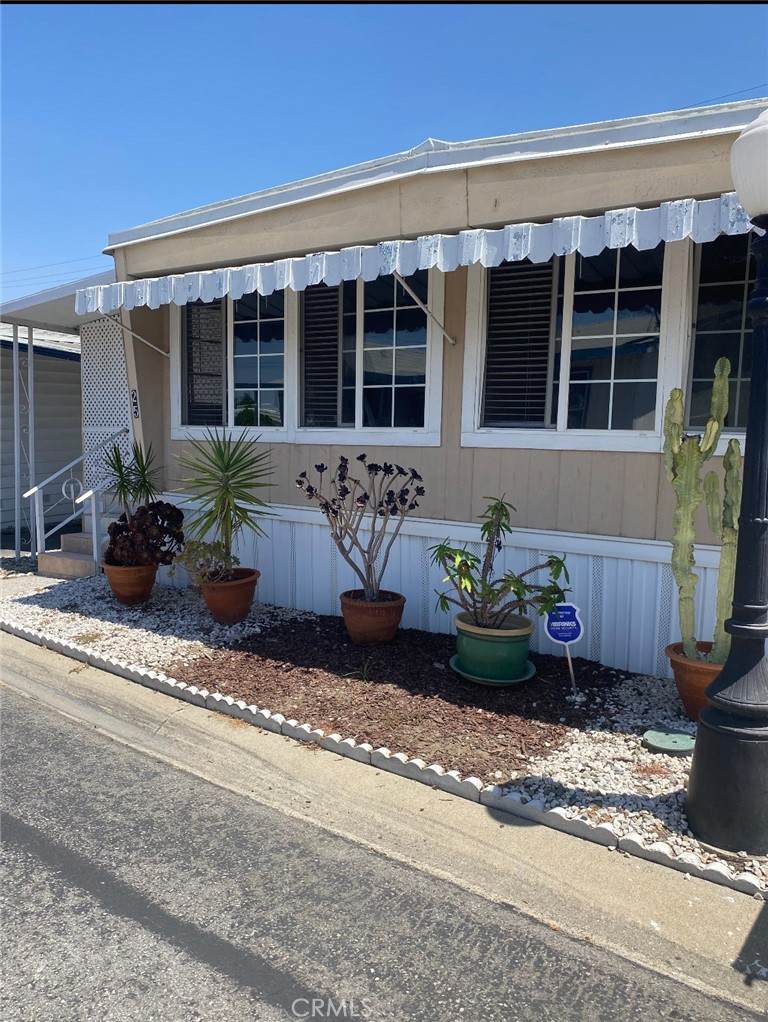 10001 W Frontage Rd - Photo 1