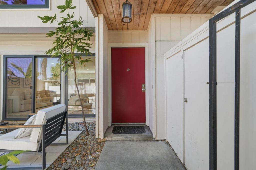 715 Quetta Avenue - Photo 1