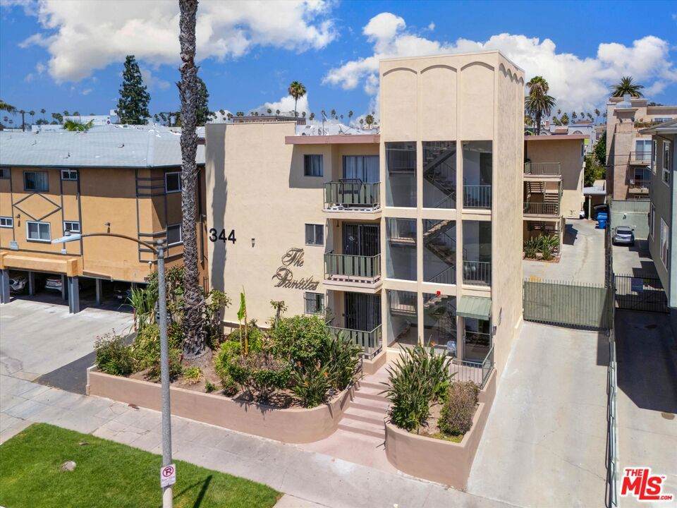 344 Hobart Boulevard - Photo 1
