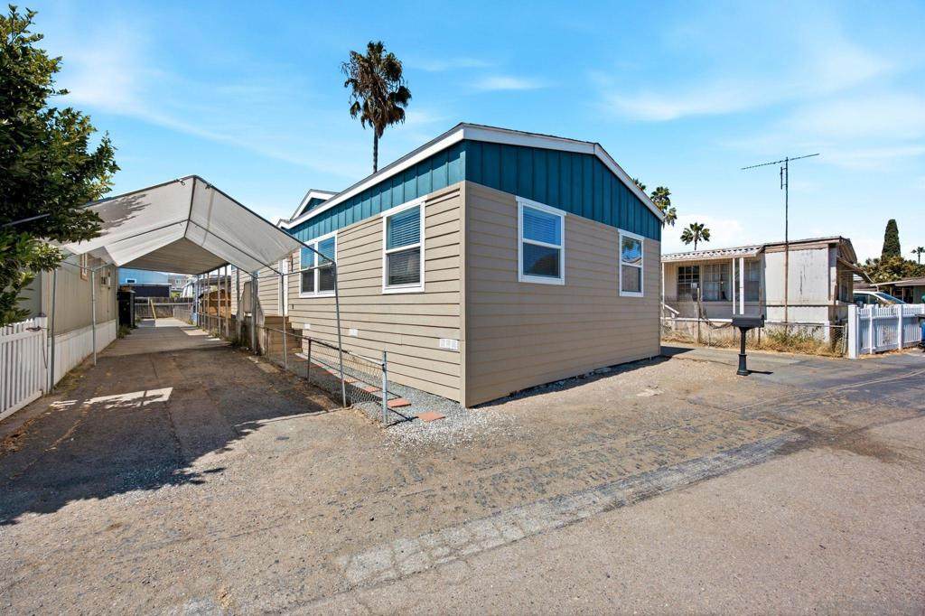 https://bt-photos.global.ssl.fastly.net/socal/orig_boomver_1_520982434-2.jpg