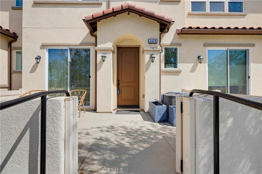 https://bt-photos.global.ssl.fastly.net/socal/orig_boomver_1_521081228-2.jpg