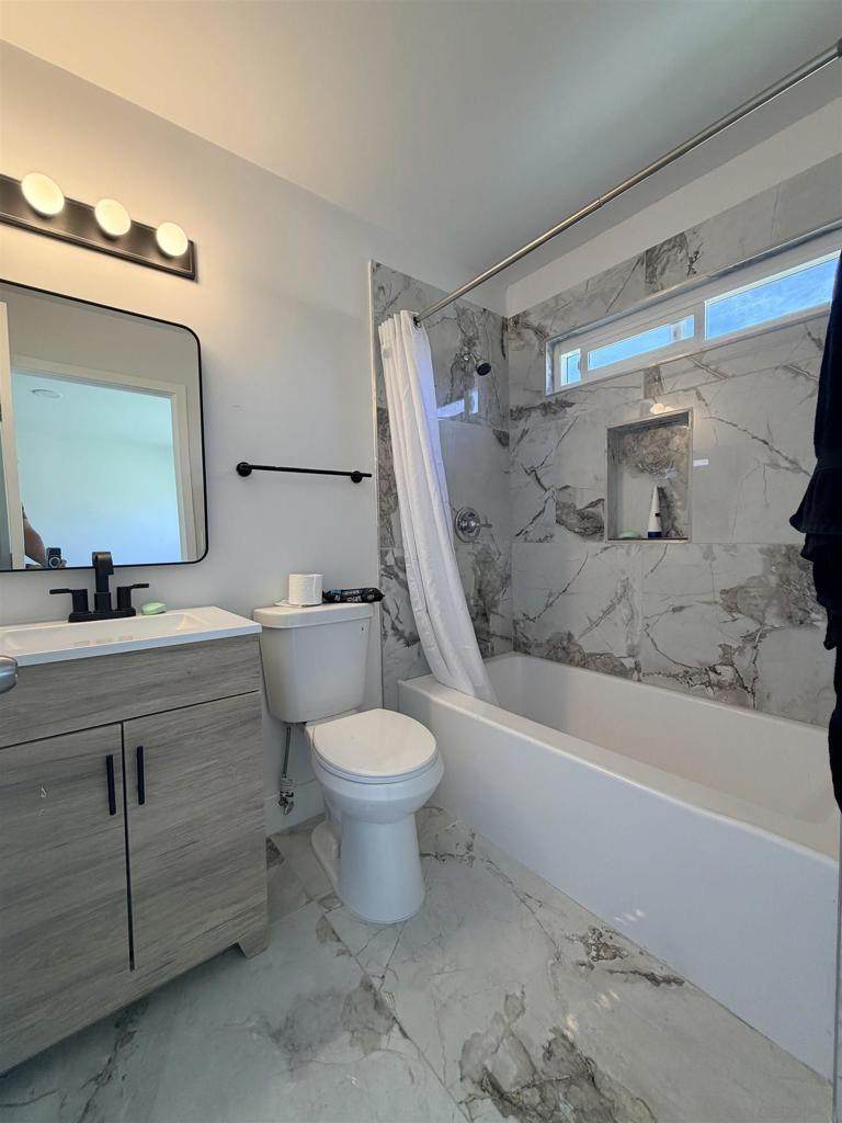 https://bt-photos.global.ssl.fastly.net/socal/orig_boomver_1_522997250-3.jpg