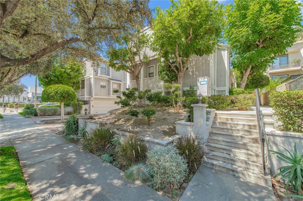 965 Del Mar Boulevard - Photo 1