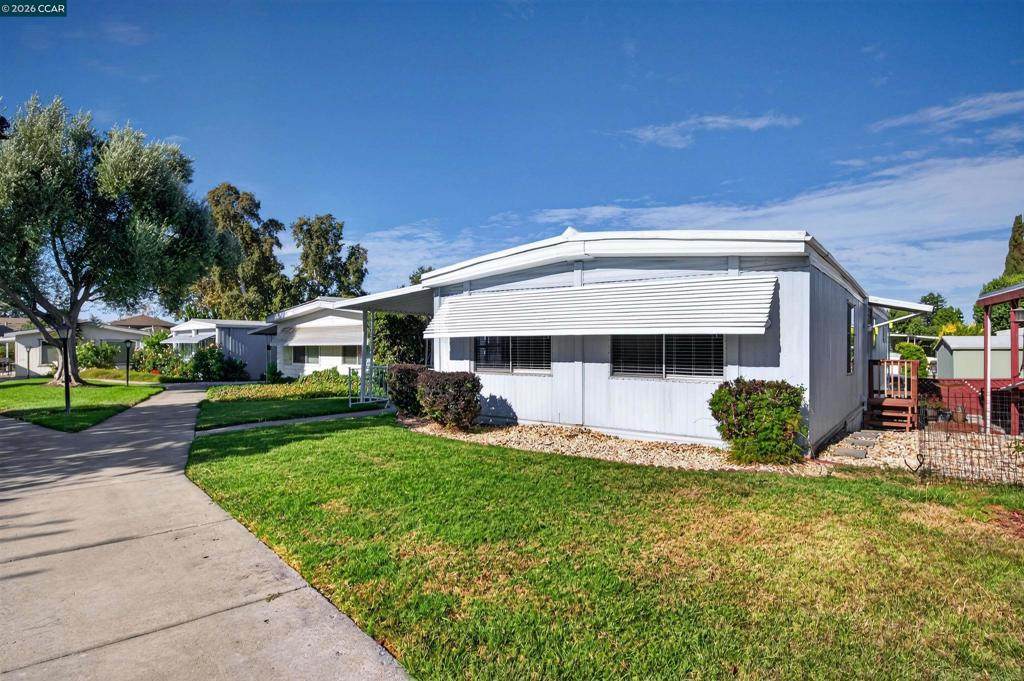 2115 Dalis - Photo 1