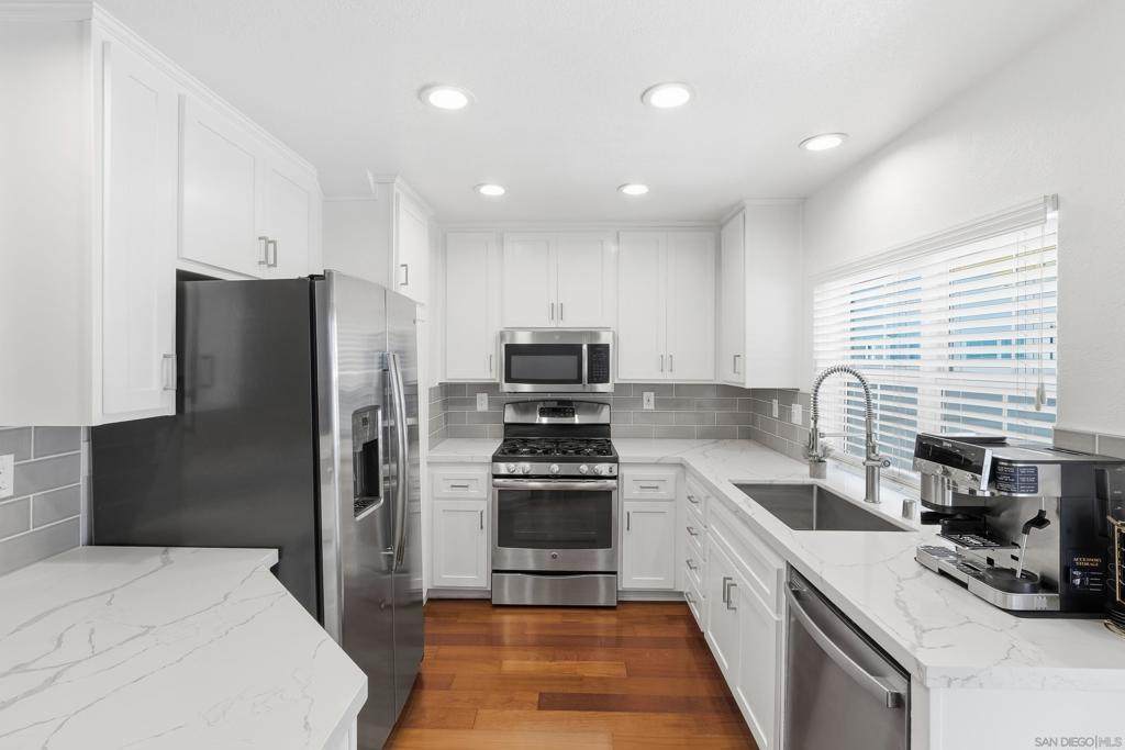 10060 Scripps Vista Way - Photo 1
