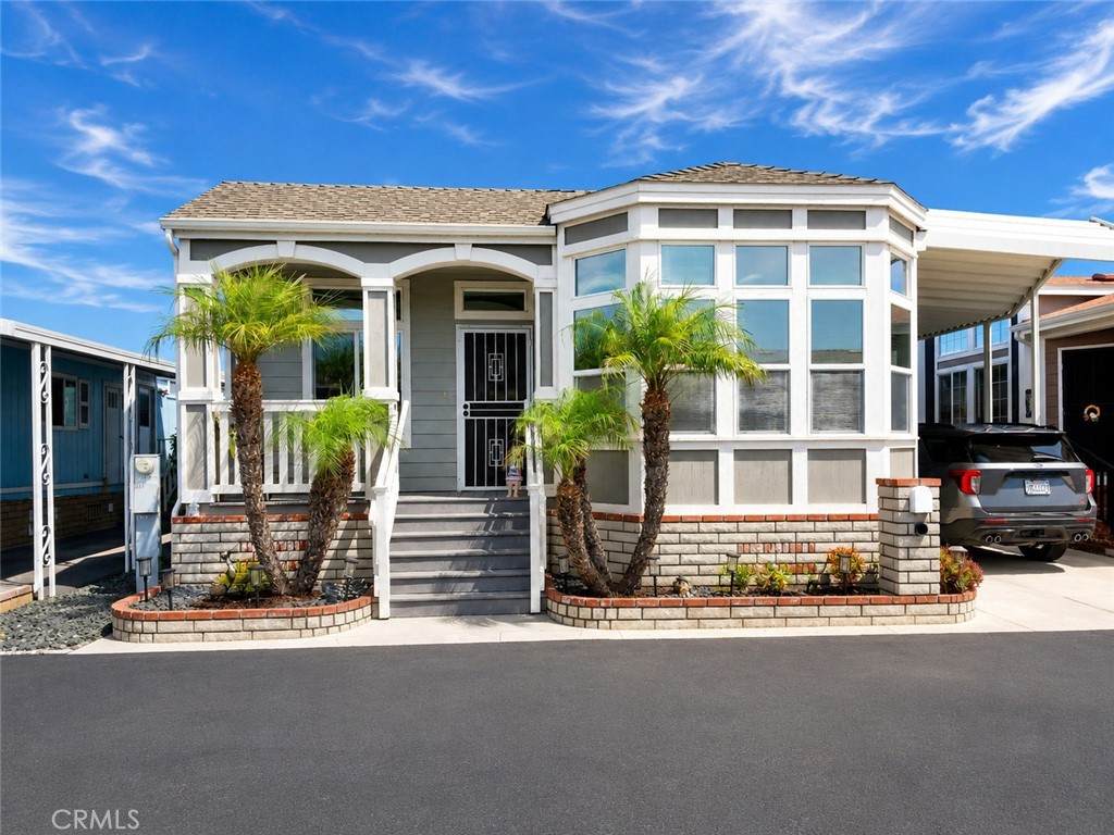 https://bt-photos.global.ssl.fastly.net/socal/orig_boomver_1_525902689-2.jpg