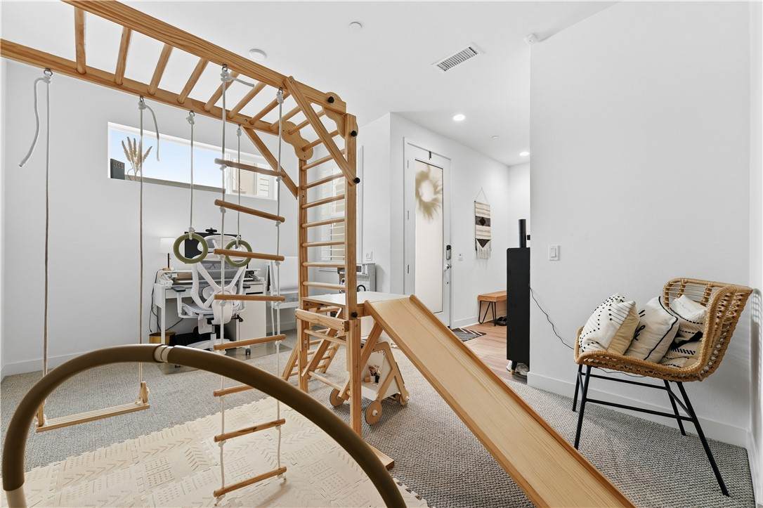 https://bt-photos.global.ssl.fastly.net/socal/orig_boomver_1_525910685-2.jpg