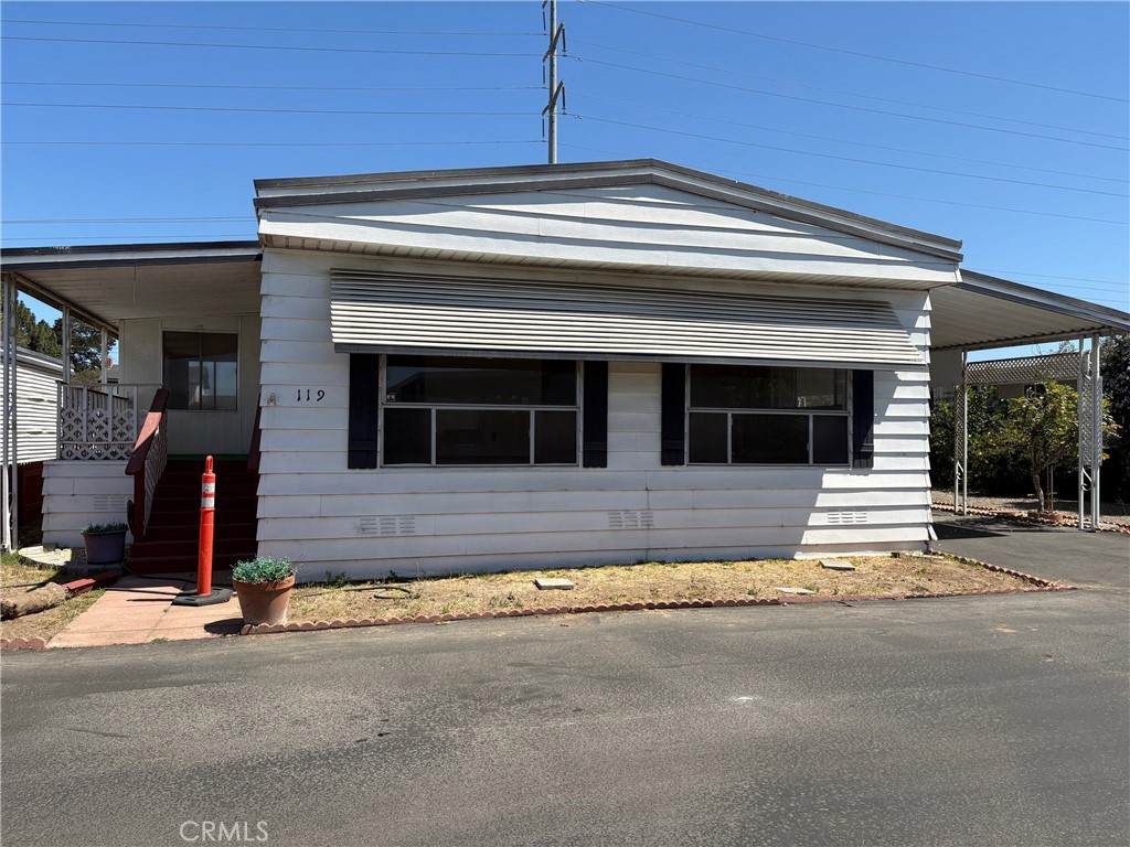 1701 Thornburg - Photo 1