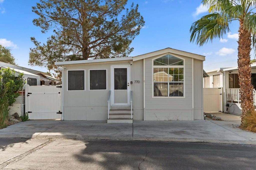 https://bt-photos.global.ssl.fastly.net/socal/orig_boomver_1_526455991-2.jpg