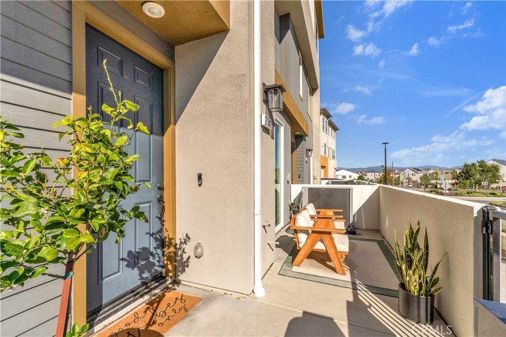 https://bt-photos.global.ssl.fastly.net/socal/orig_boomver_1_526674945-2.jpg