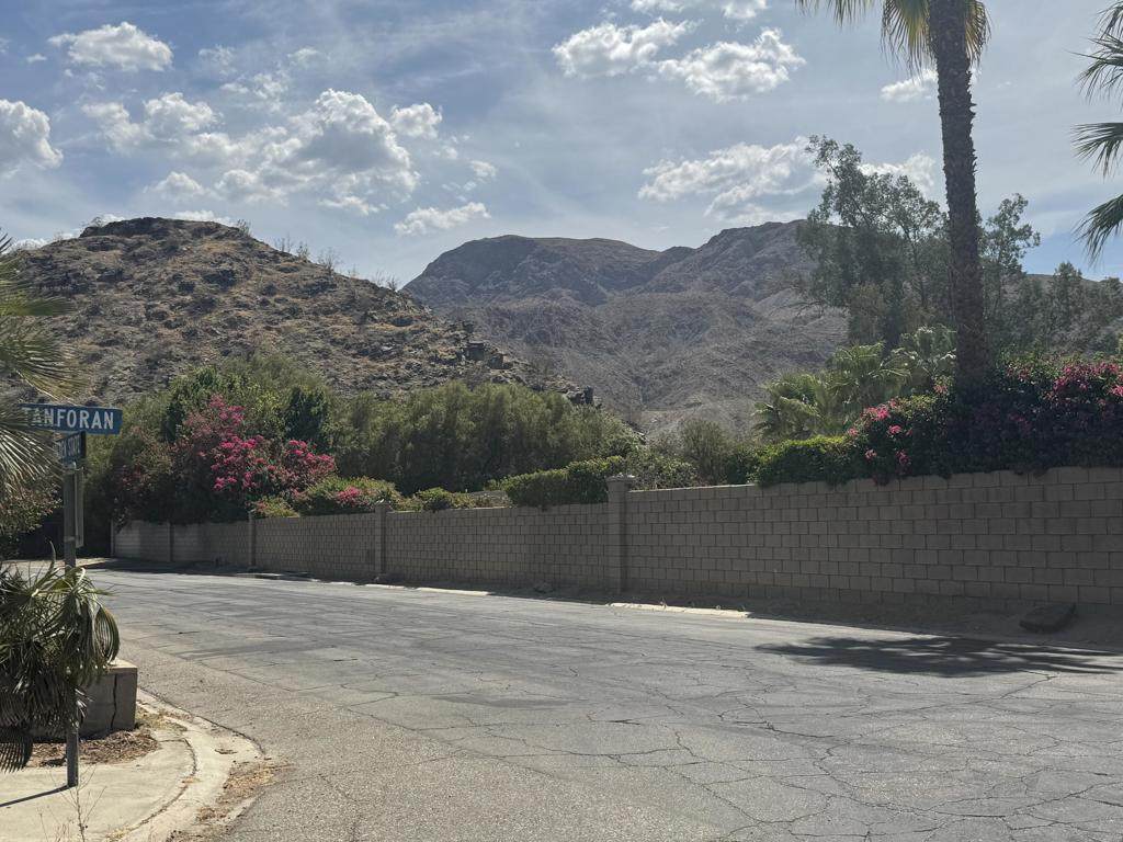https://bt-photos.global.ssl.fastly.net/socal/orig_boomver_1_527496615-2.jpg
