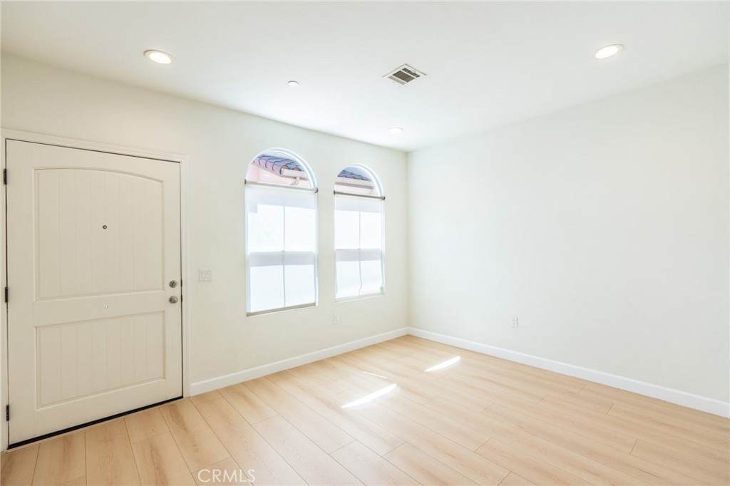 https://bt-photos.global.ssl.fastly.net/socal/orig_boomver_1_527914719-2.jpg