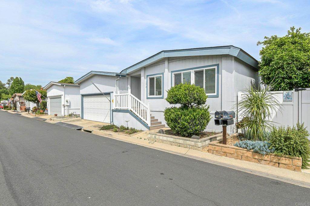 9255 Magnolia - Photo 1