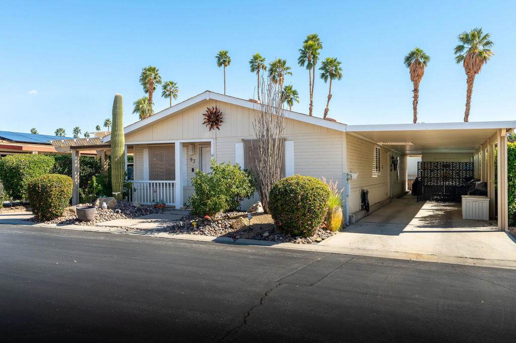 73450 Country Club Drive - Photo 1