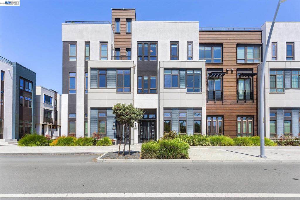 55 Atlantic Ave - Photo 1