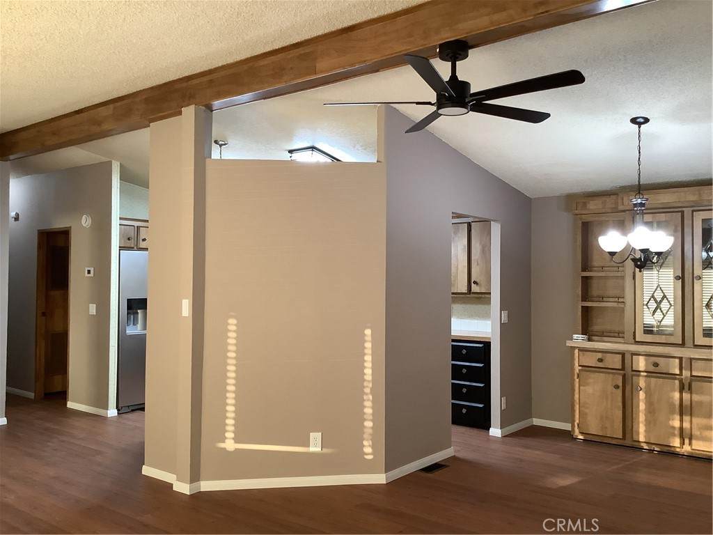 1300 Menlo Avenue - Photo 1