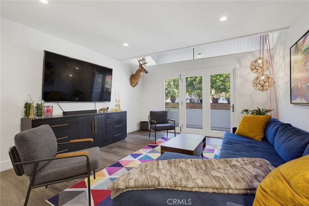 1550 Stadium Way - Photo 1